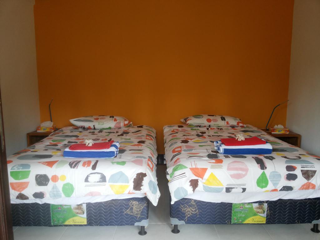 Gede'S Homestay Tejakula Exteriör bild